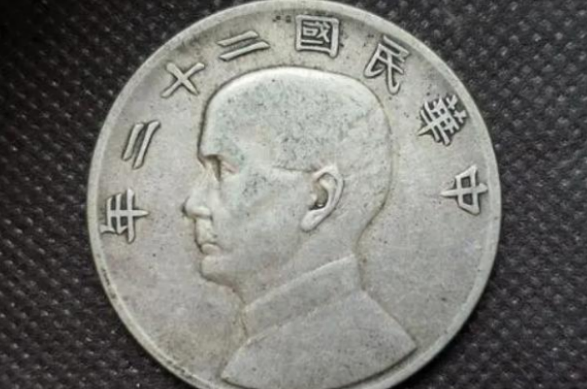 1949年，军代表霸占国民党姨太，陈毅打响反腐第一枪：枪毙军代表