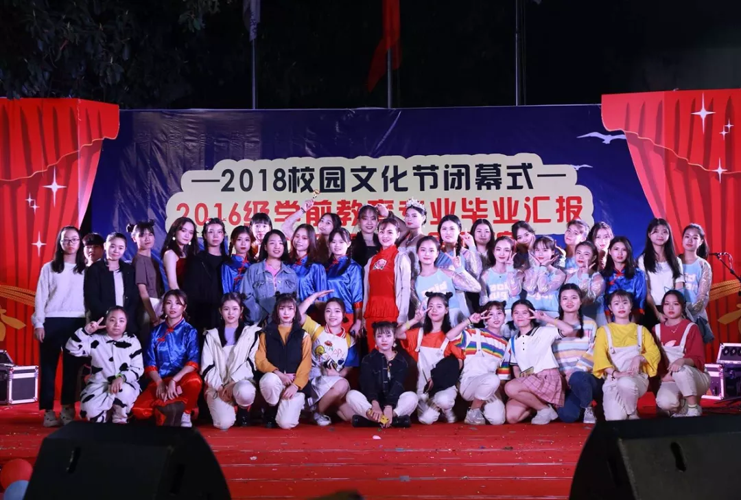 爱是教育最温暖的底色，这位充满爱心的老师圈粉无数