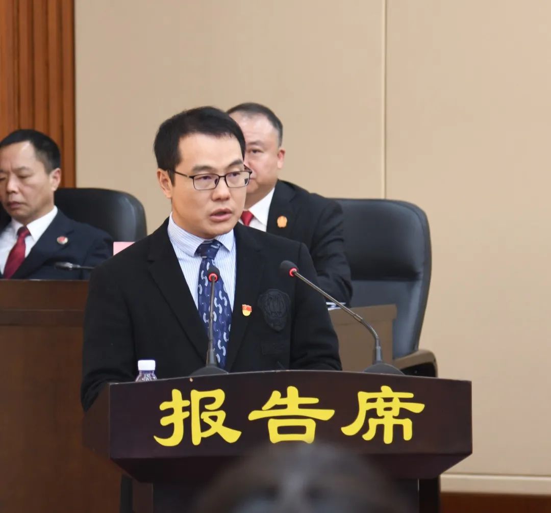 ​市五届人大常委会第四十八次会议举行第一次全体会议