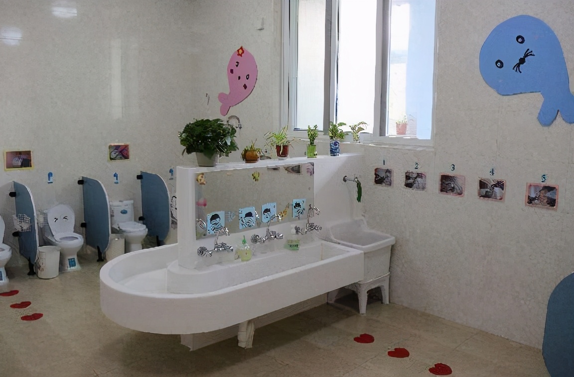 因学校厕所太臭，兄妹图文并茂上书校长，网友：文案比我还厉害