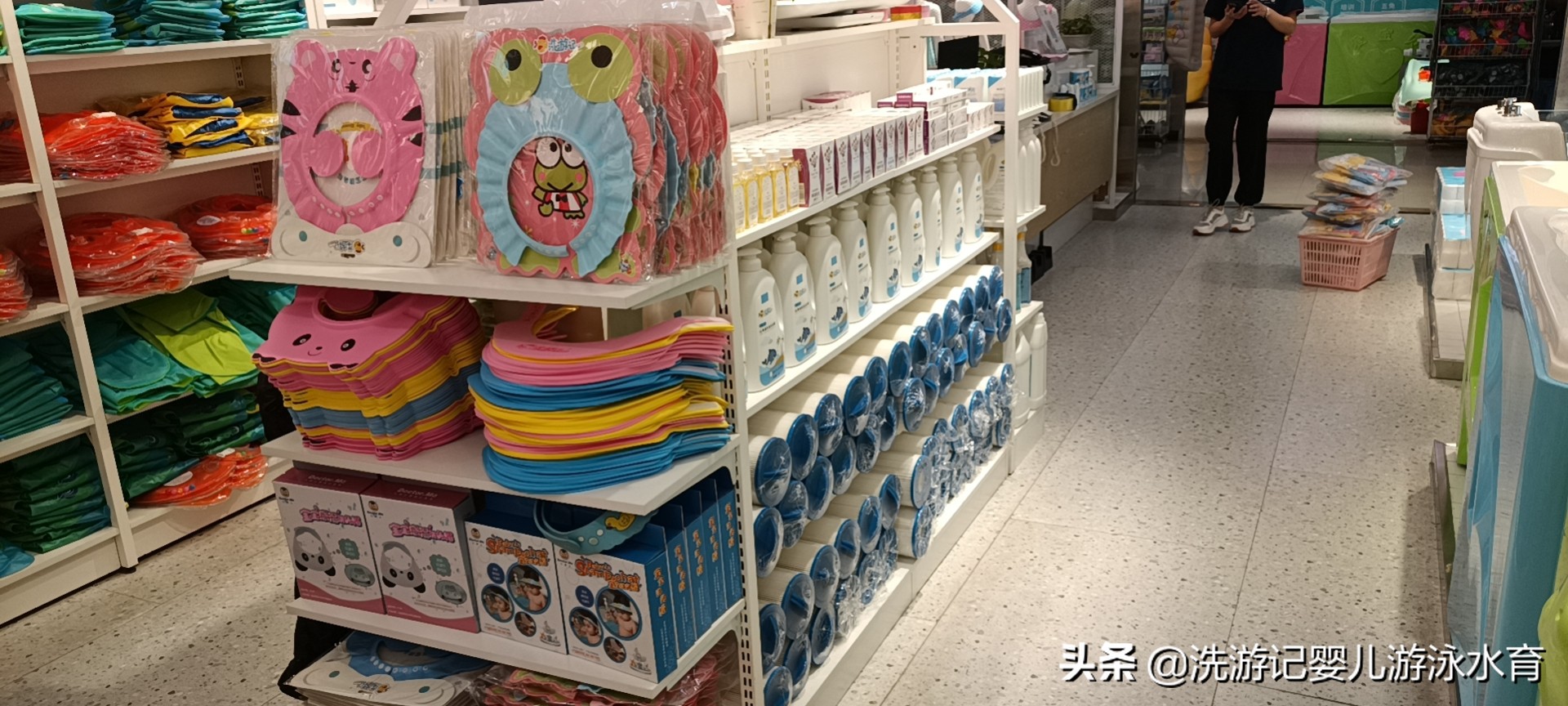 婴儿游泳设备品牌（医院宝宝泳池游泳馆设备采购竟然有这么多门道）