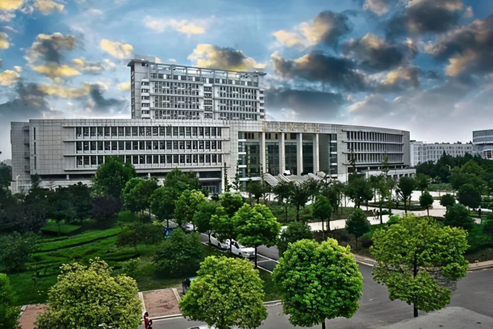 这4所学院升级为“大学”，名字霸气，学生还能拿到新毕业证