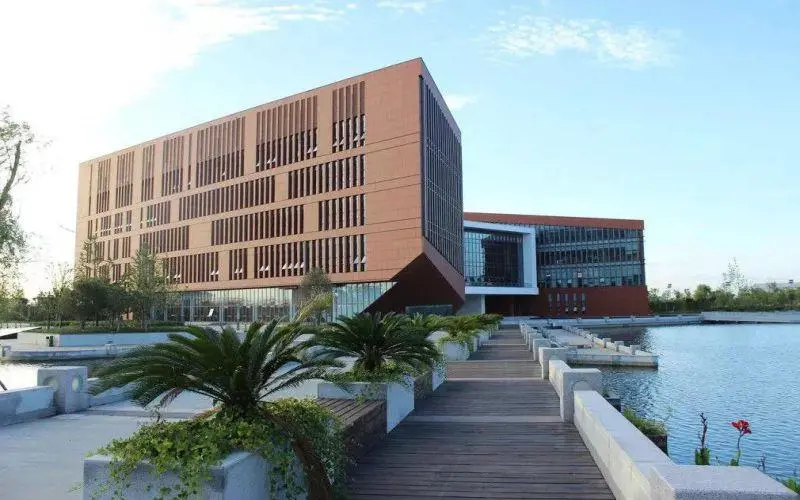 南京中医药大学近3年硕士研究生招生复试基本分数线