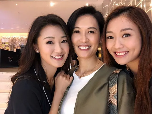 从前的港姐是贫家女孩的青云路,现在的港姐为何多是富家女……
