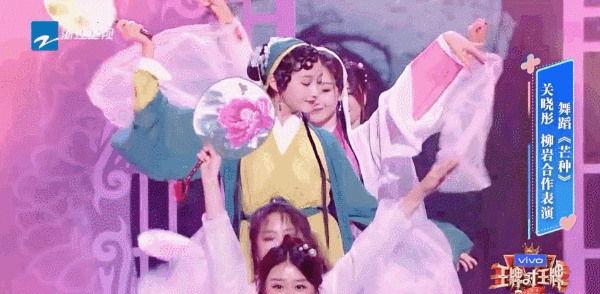 “华为小公主”的一支舞，暴露娱乐圈多少明星的尴尬