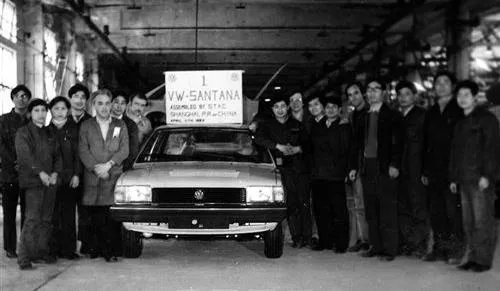 10年停产两次!爆火38年的民族豪车,快把自己拖垮了