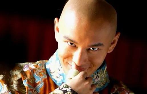 清装帅哥不好演，这么多年看下来，也就这10位称得上“郎艳独绝”