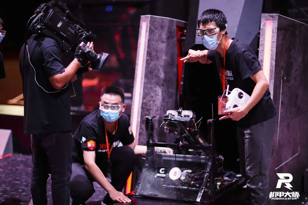 川大一寝室全体保研名校：又帅又努力的小哥哥，好样的