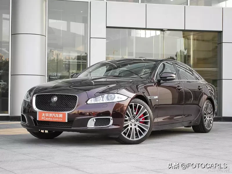 捷豹XJL 5.0巅峰创世版实拍,售价258.8万,它不跟BBA一般见识
