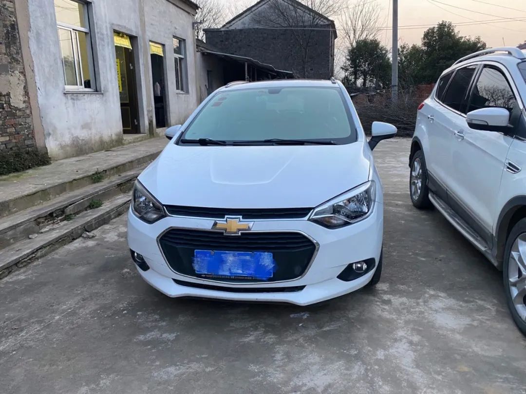 10万级雪佛兰乐风RV家用轿车推荐