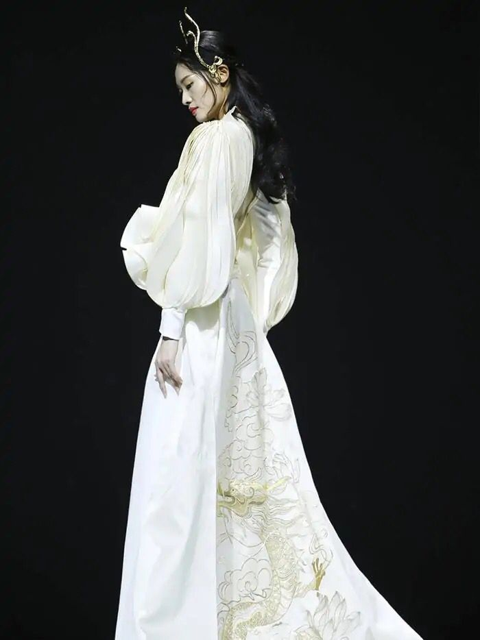 中国汉服走上国际时装周，想做汉服代理还不来看看