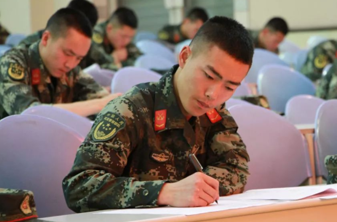 大学专科毕业生当兵，入伍之后能直接当士官吗？同学们有必要了解