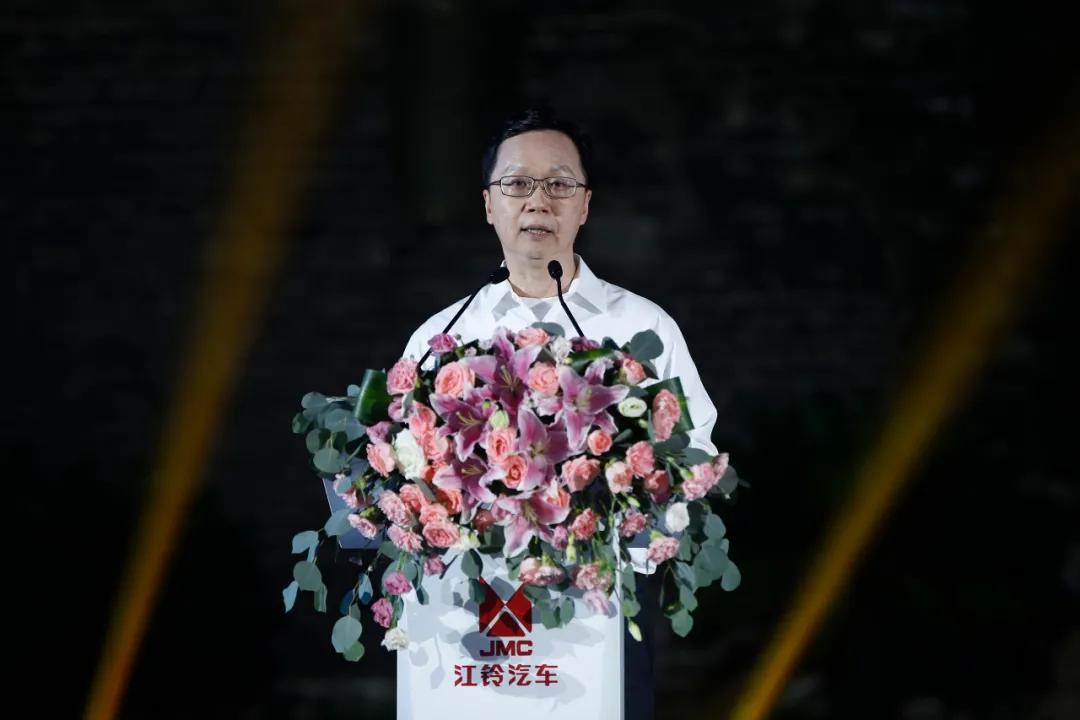 定位创富好伙伴，江铃新宝典皮卡上市，8.28万元起售