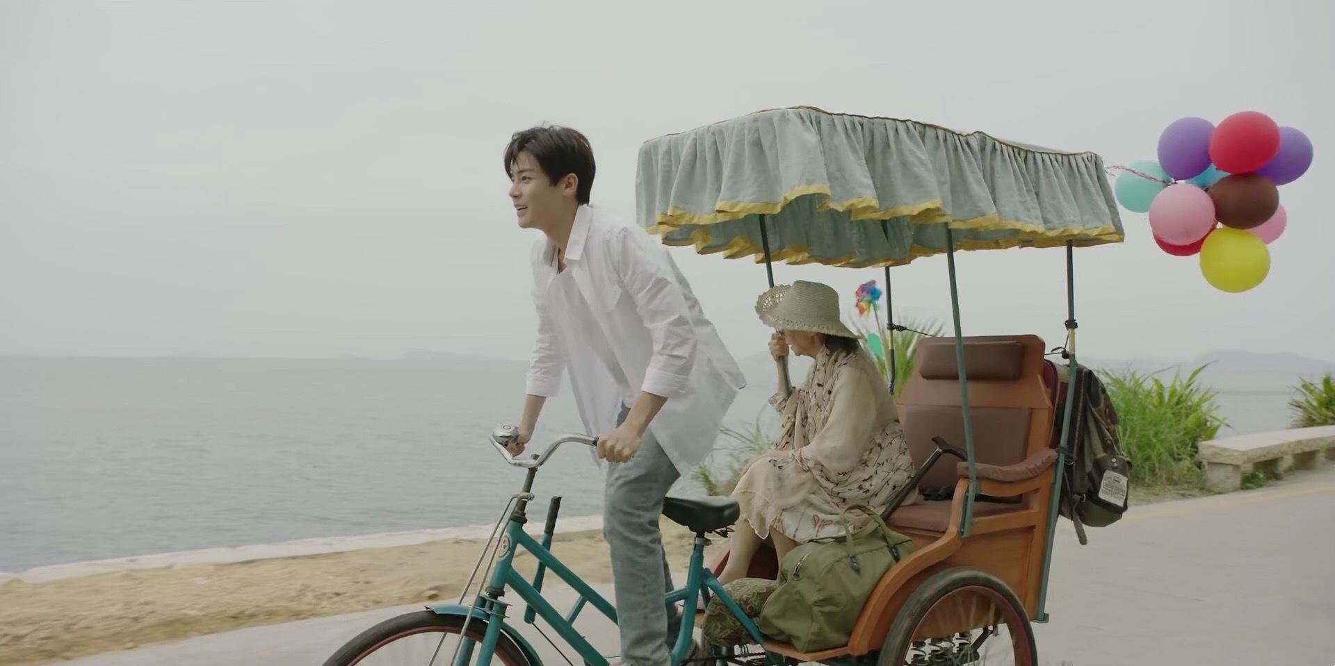 侯明昊率领彪悍天团“飞车五人组”，演绎十八岁的青春年华