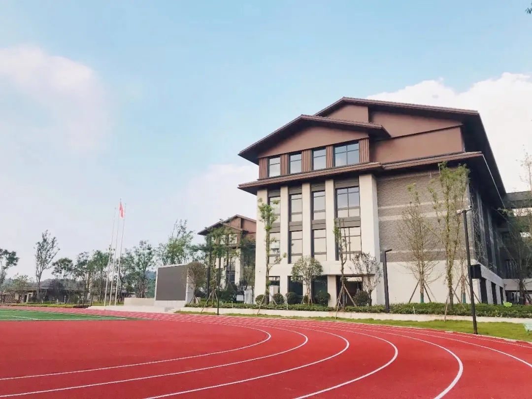 高起点、高水准、高品质！成外德阳校区招聘初高中教师，速来报名