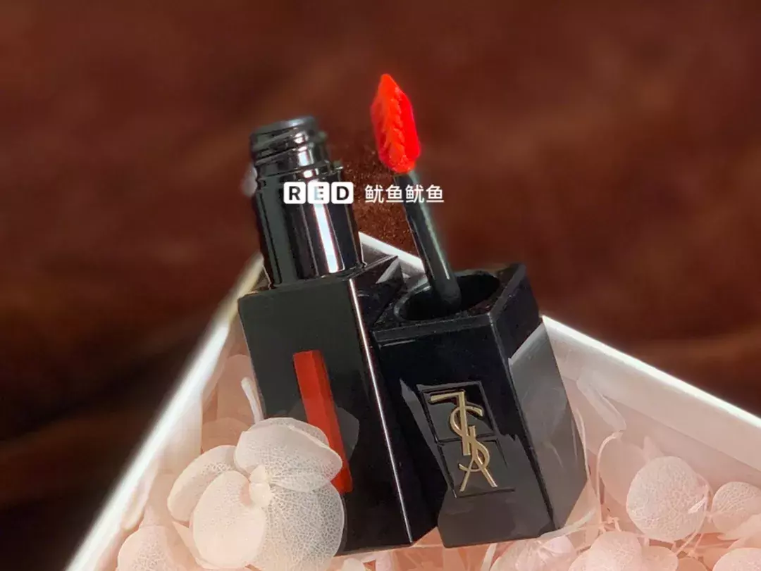 大牌口红里原来还有这些宝藏色号?!趁还没爆火前赶快买起来