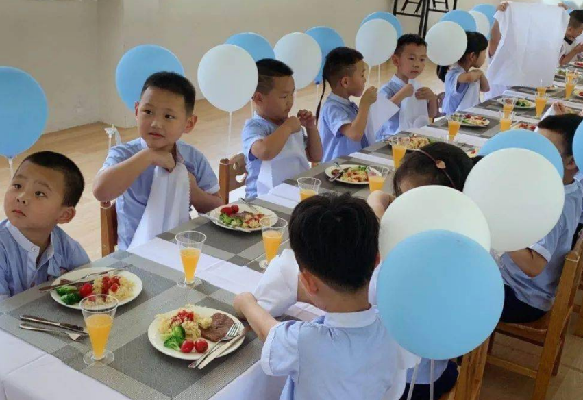 北京“高级幼儿园”排行，前三只能看看，大部分都家庭负担不起