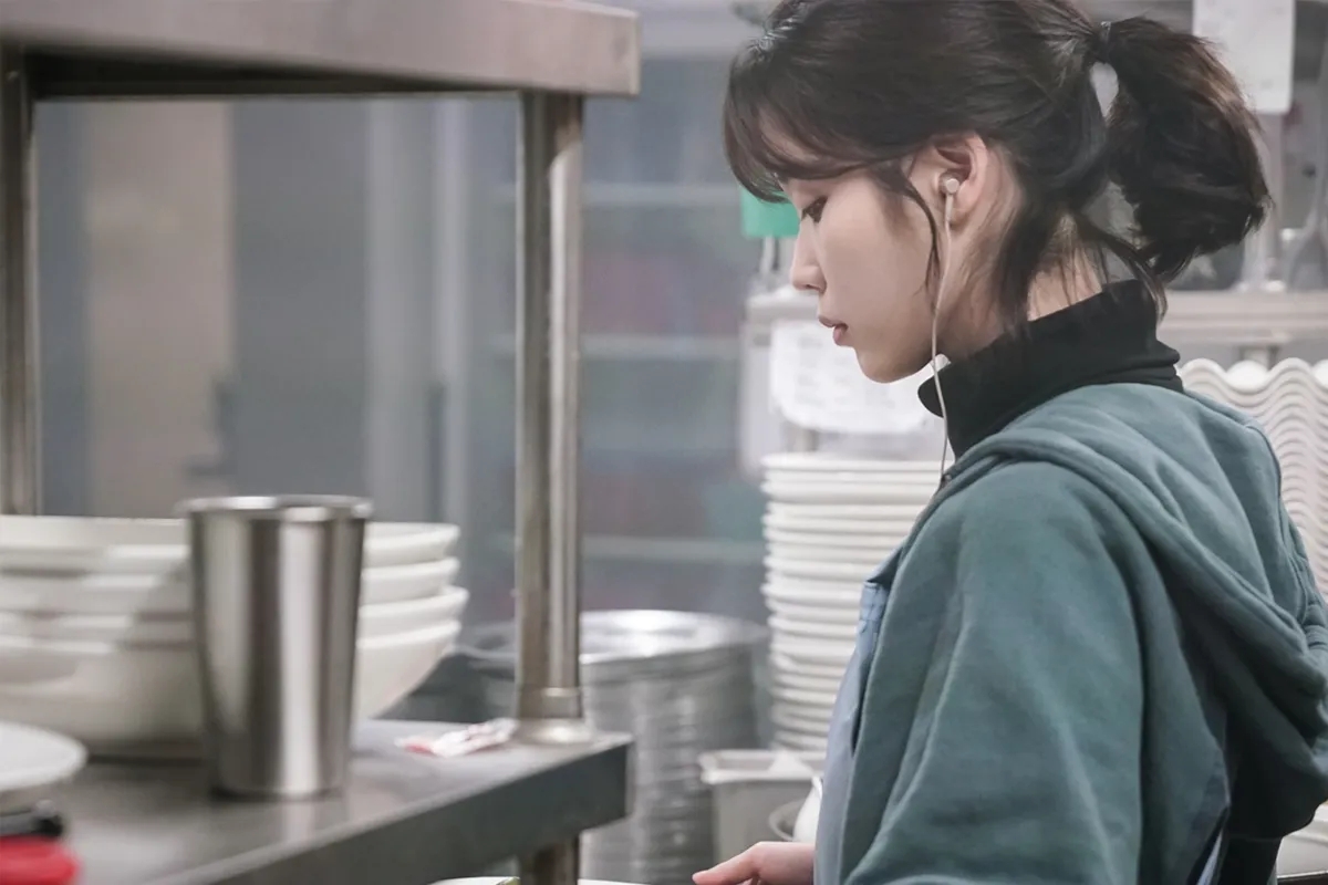 iu《我的大叔》,再悲伤的相遇都是美好缘分