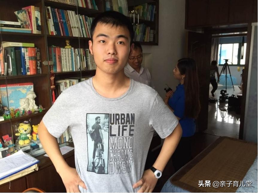 浙江学霸理科状元，数学满分却说高考没发挥好，最终749分上北大