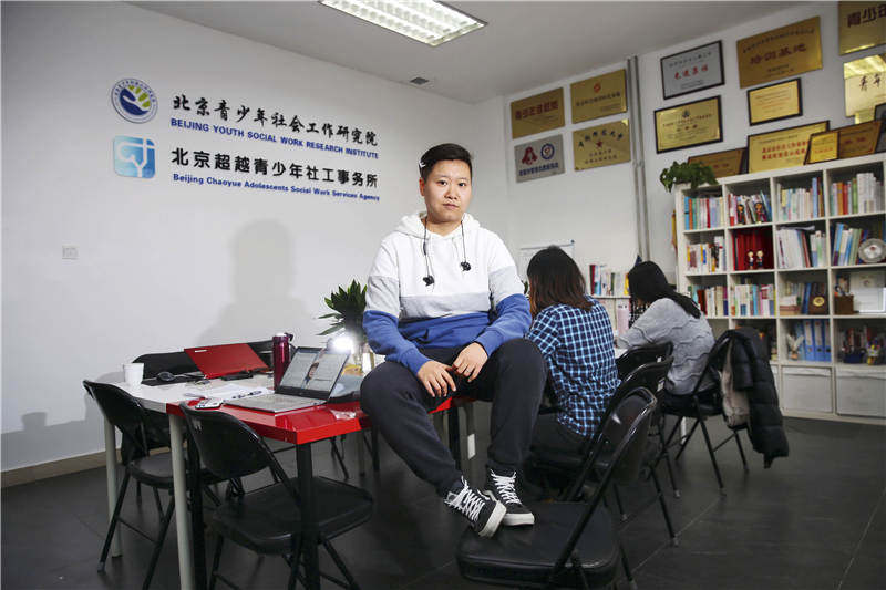 同样不好的环境，为什么有的少年会深陷违法犯罪，而有的少年却能跳脱出来，自我实现？