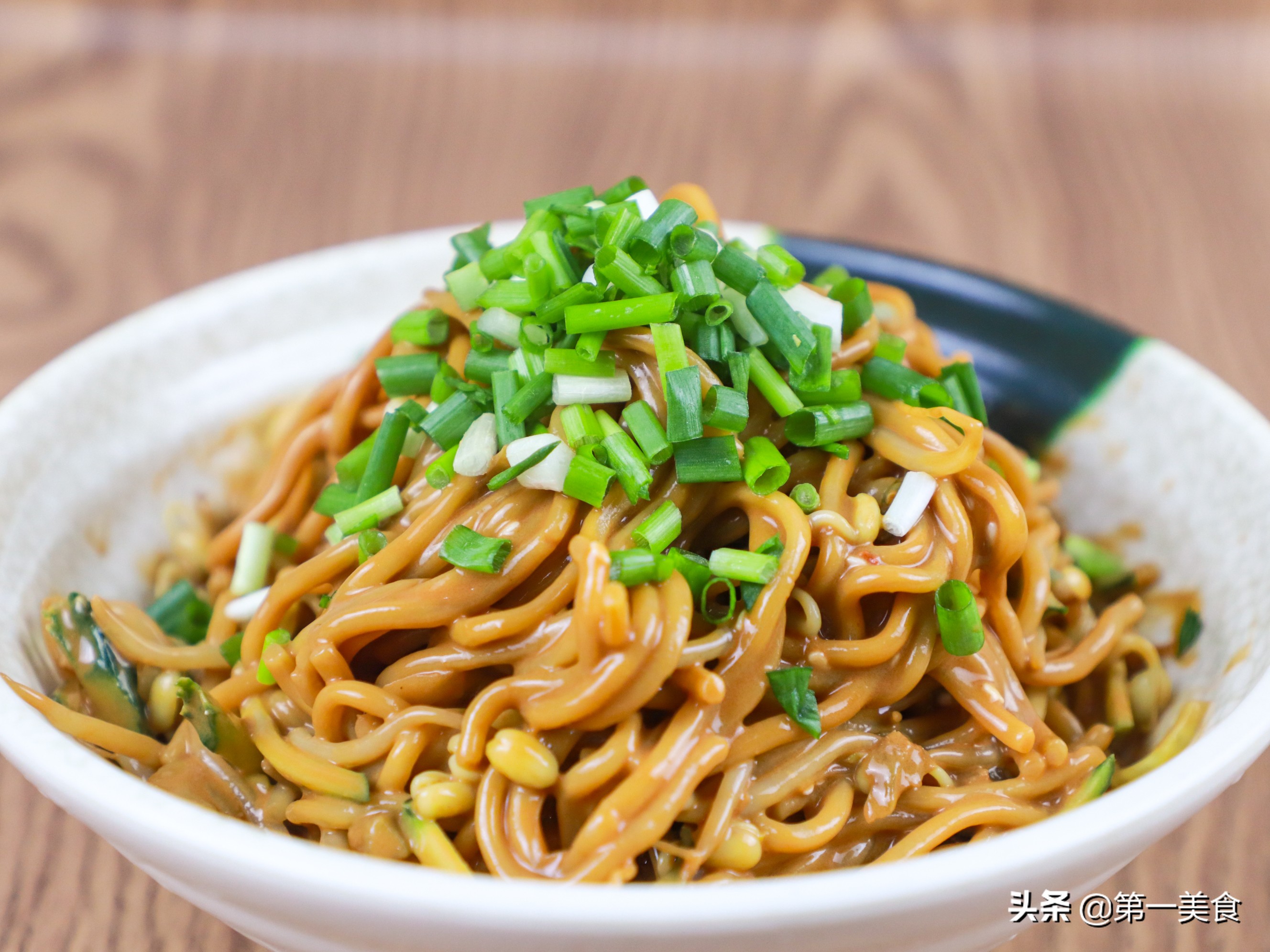 中国的早餐江湖，谁才是隐藏的王者？美食的快乐，都藏在这个地方