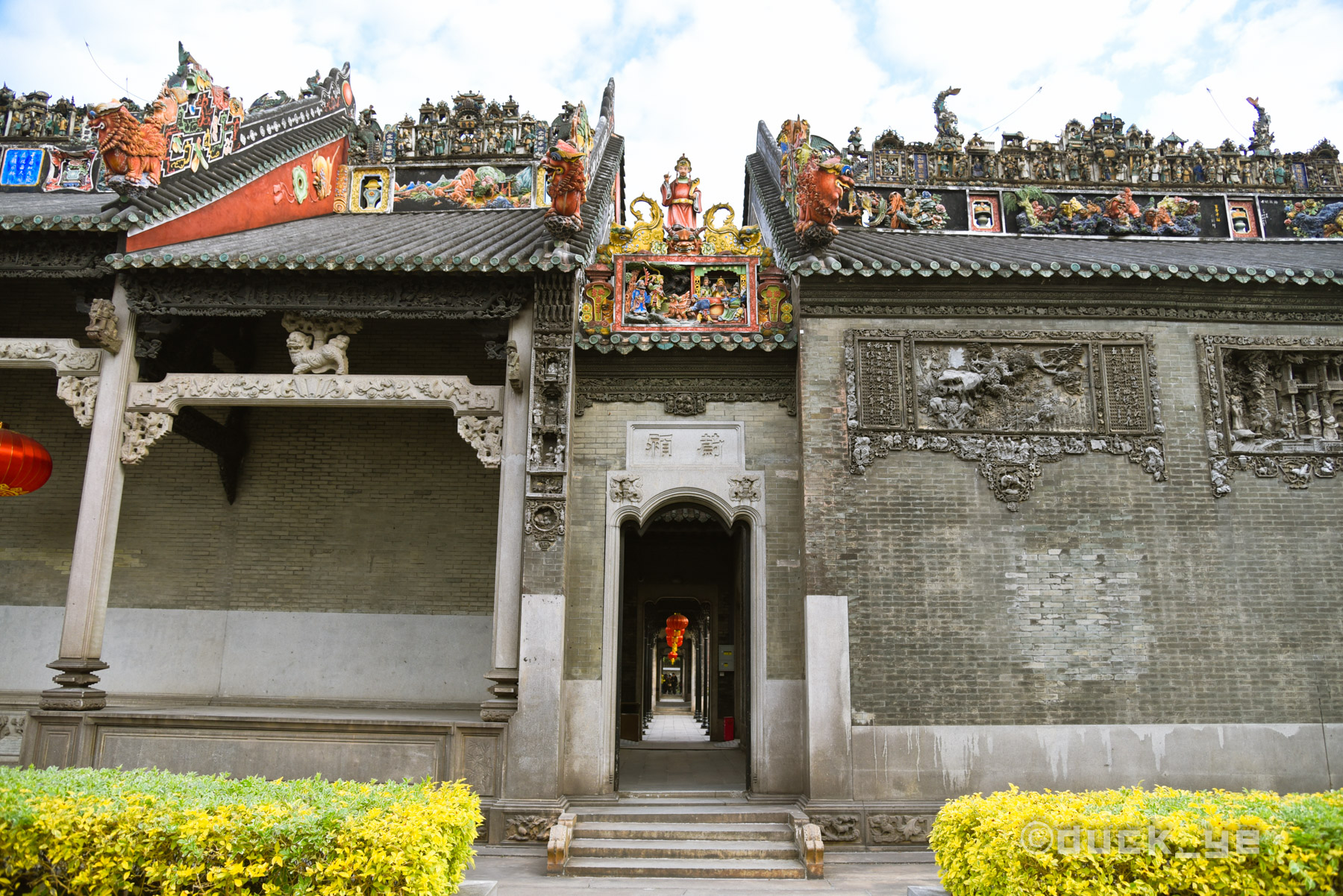 陈家祠：不是皇宫胜似皇宫，从合族祠到博物馆，辉煌灿烂建筑大赏