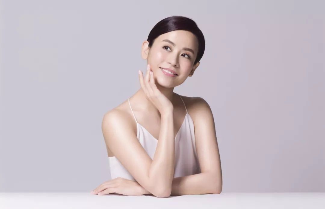 上到87岁，下到46岁，曾貌美如花的10大女港星，至今未婚