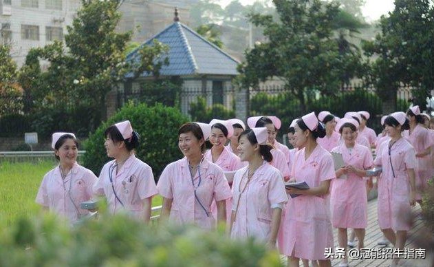卫校毕业可以报考大学吗？成都有哪些卫校？