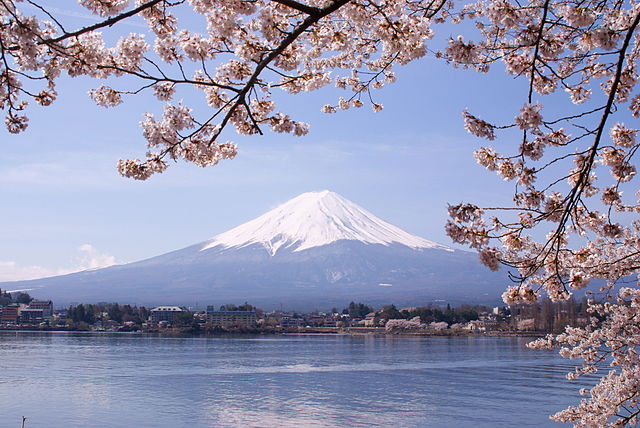 富士山是私人的吗(富士山竟是私有财产：凭法律将它私有，日本政府每年付巨额租金)