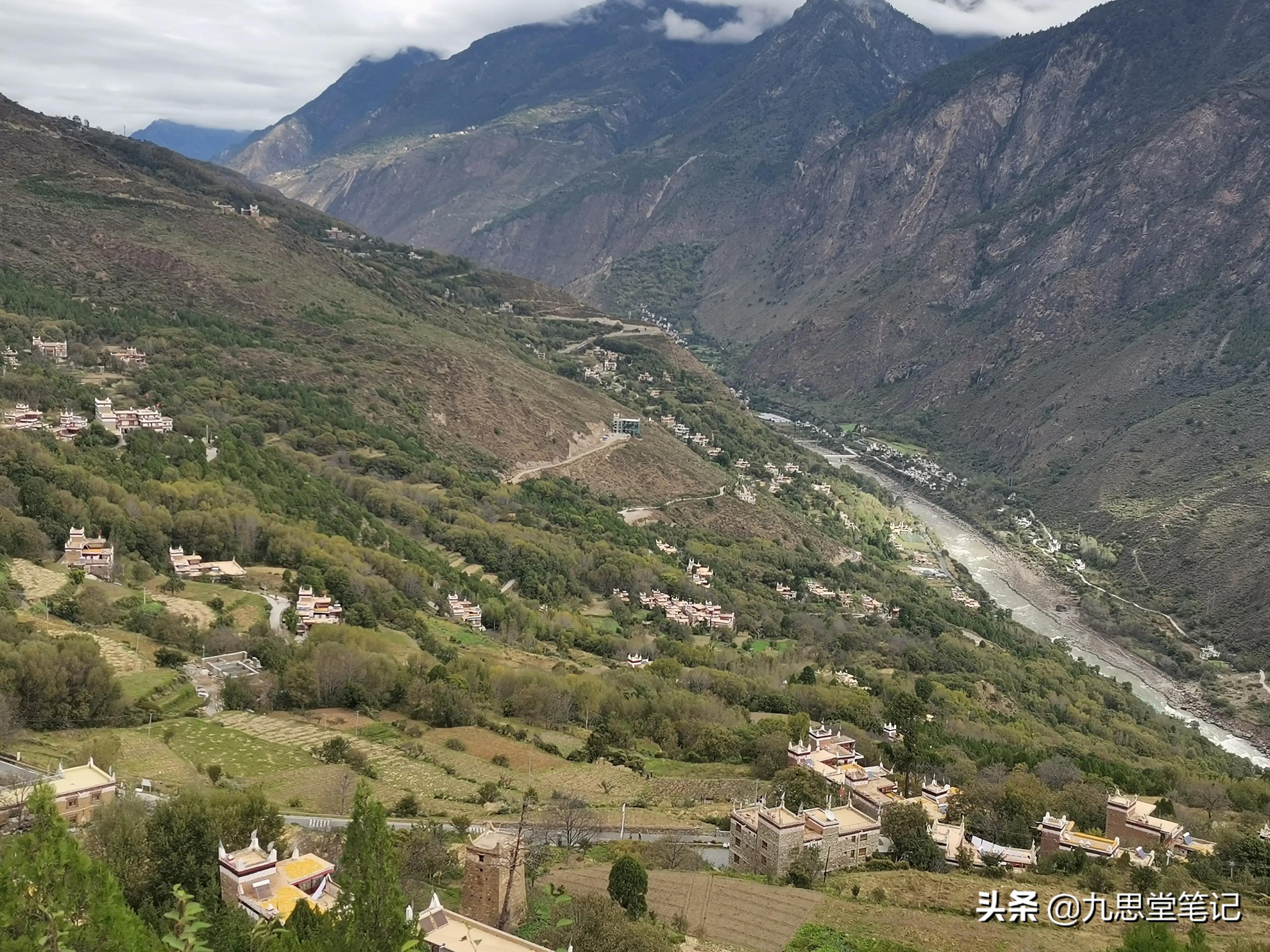 无边风景在路上；十月中下旬川西小环线，拍摄的唯美照片精选合集