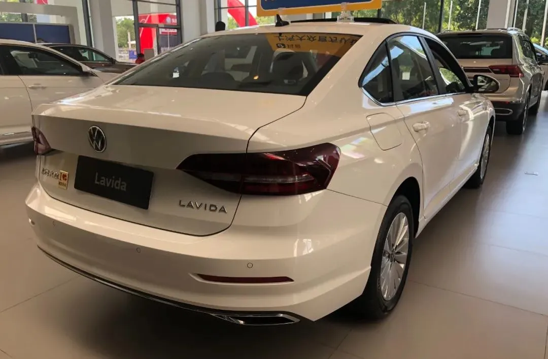 朗逸plus1.4t舒适版落地多少钱_【读车号】