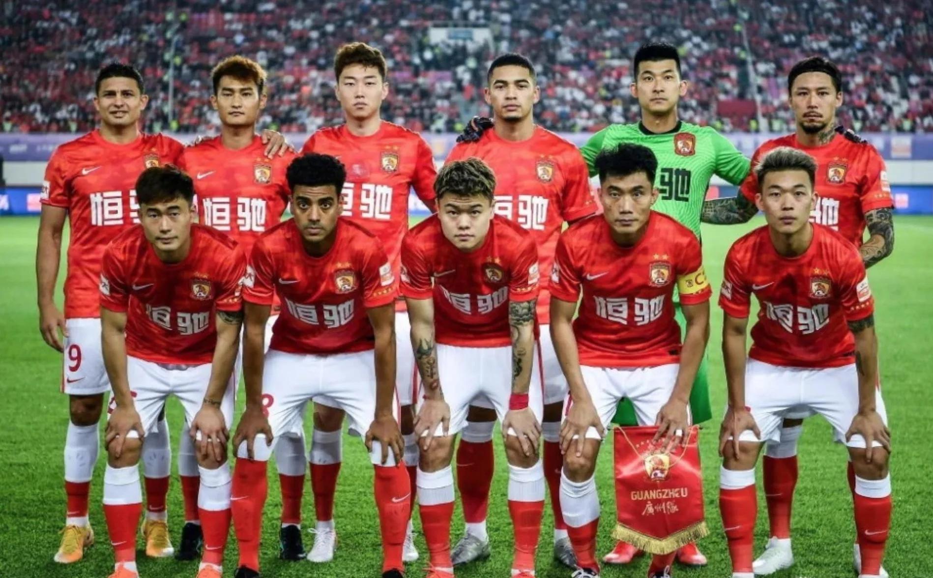 昔日中超霸主广州恒大队,如今开不出球员工资,这是为何?