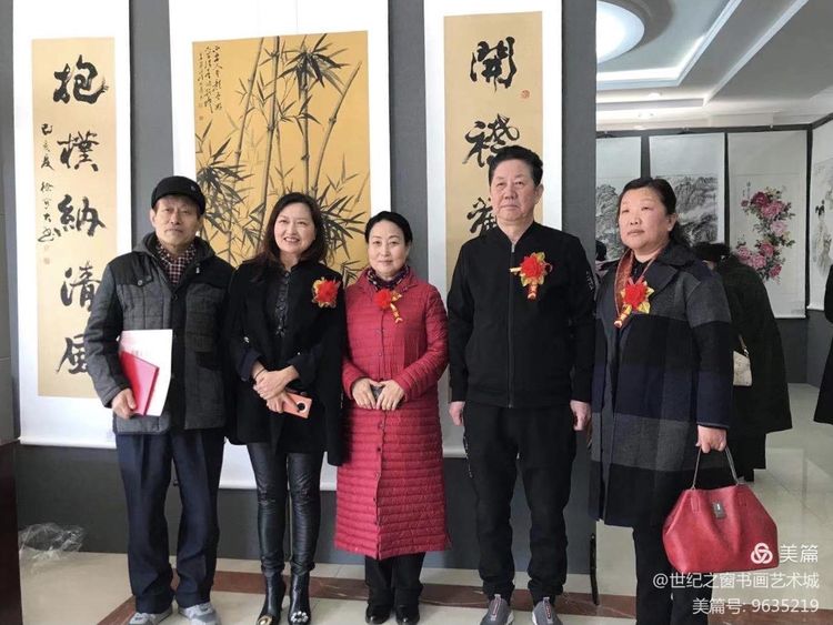 本市热点：抚顺第二届女子书画展拉开帷幕