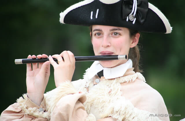 短笛学习技巧:每天用3/4的时间来训练音阶;与其它手指做交叉起落训练