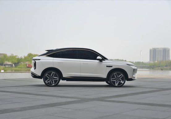 上汽荣威发布新款SUV“鲸”，将在第四季度上市