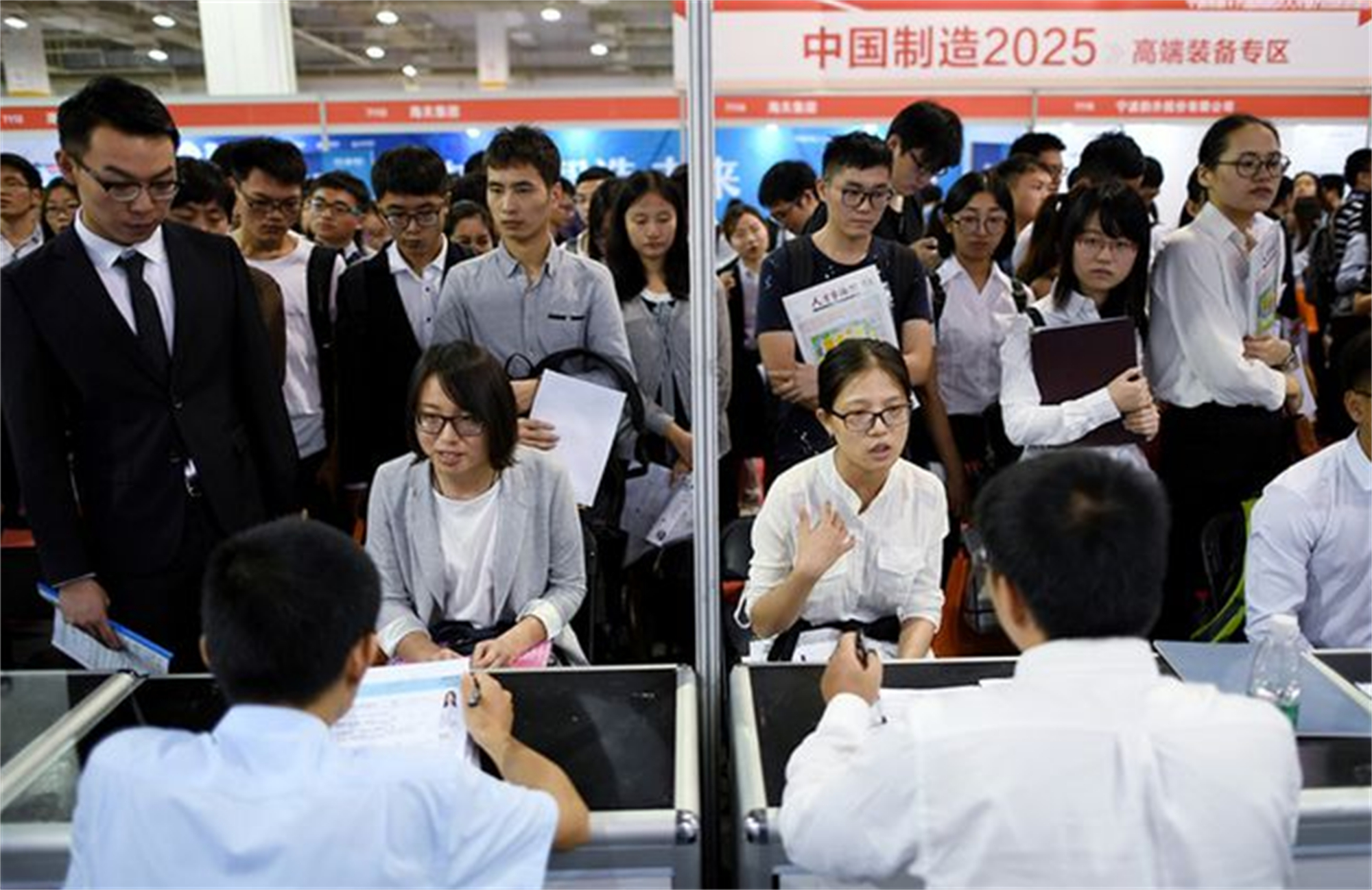 为引进人才，北京能有多拼，七大高校直接落户，态度堪比三顾茅庐