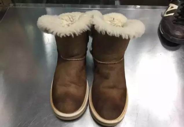 你最爱的翻毛皮鞋聚色了，怎么样才能把它洗好？