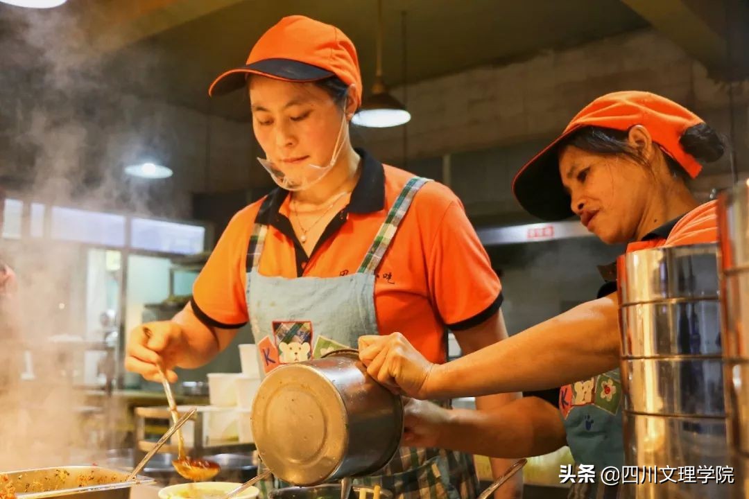 文理“低头族”| 低下头，发现另一个世界