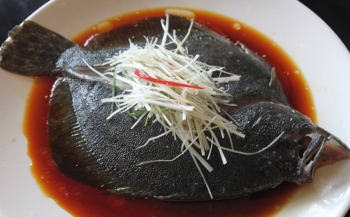 舌尖上的多宝鱼 营养价值非常高 价格也比较贵