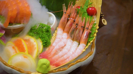 “徐州张柏芝”跑日本深度游？日料人均不到100，还能cos和服