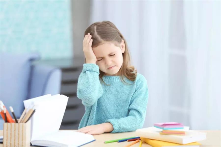 孩子不想读书，父母别急着催促，不妨带他去这几个地方转转