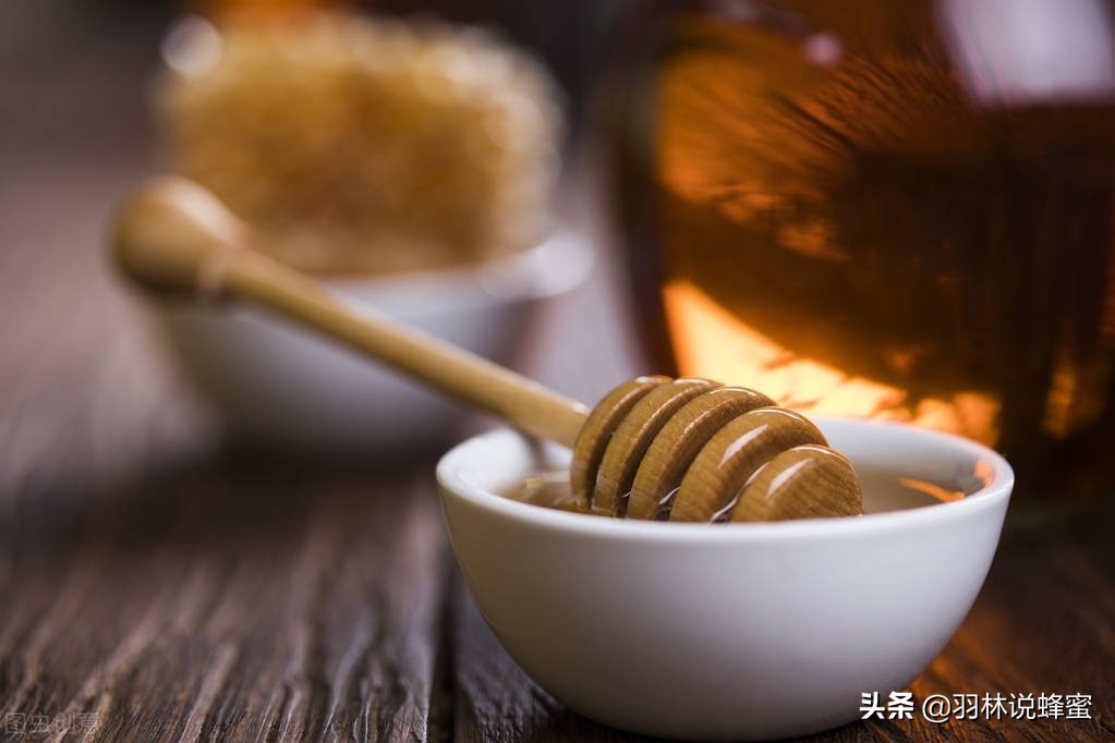 蜂蜜很多种如何选择?买哪种蜂蜜比较好?老蜂农教你几个有效的方法