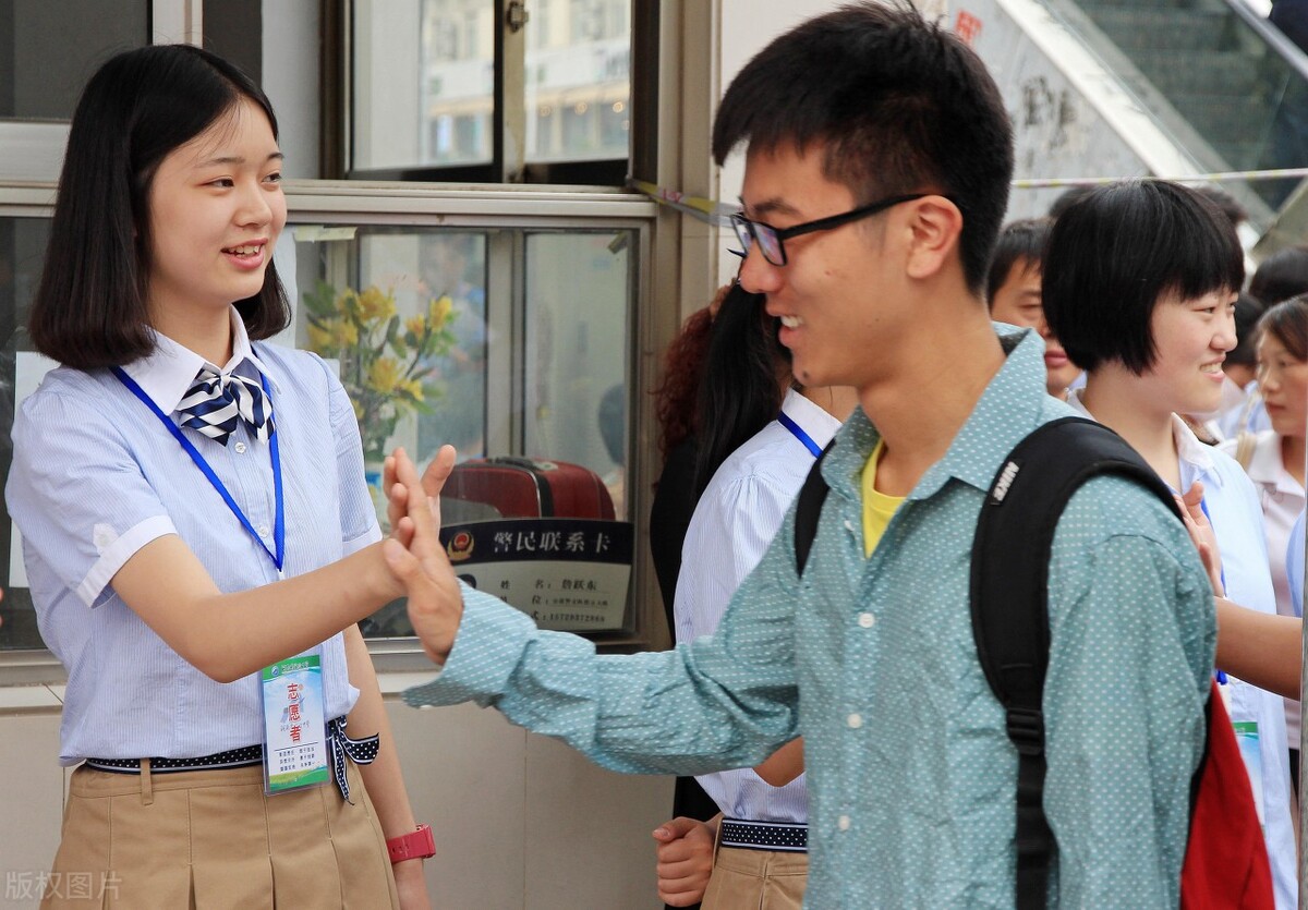 2022年高考有“新规”，增加一个报名条件，家长大力支持