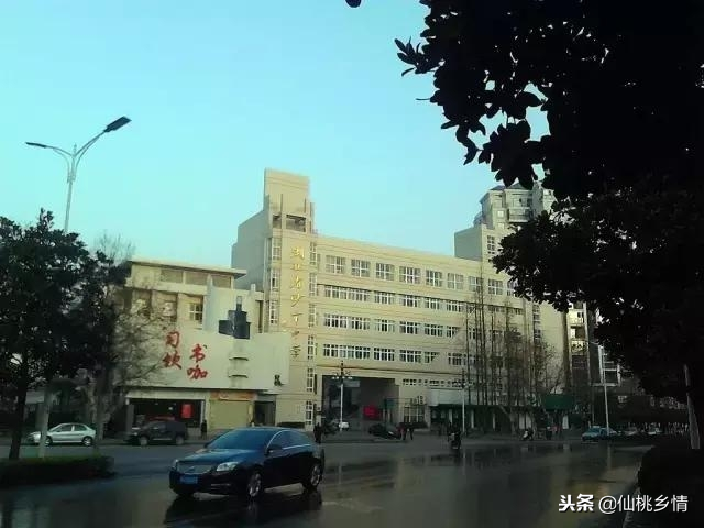 湖北出高考状元最多的10所中学，位居榜首的竟然来自大仙桃