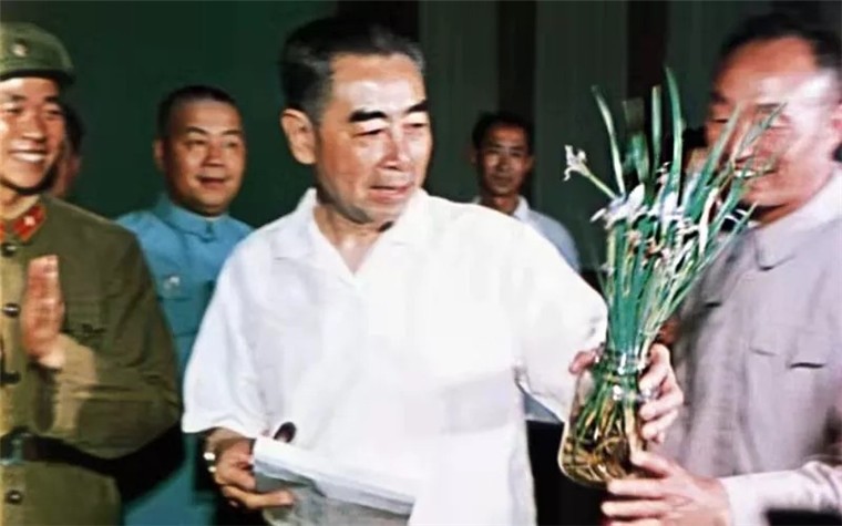 1964����Ҫ�������Ű�Ƽ�뿪��������Ҫ������ڴ���������С��