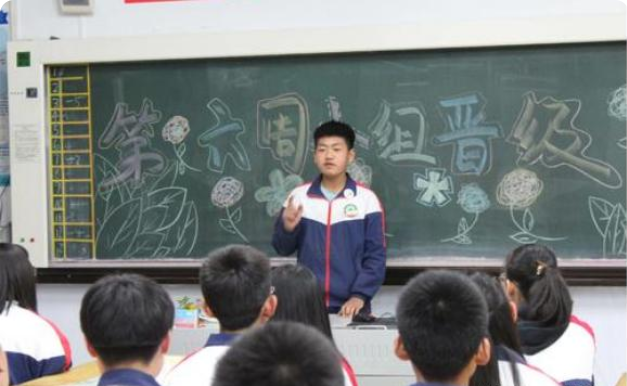 小学生“检讨书”走红，表面在反省，“藏头诗”还是被老师发现了