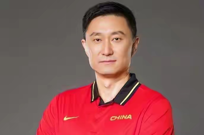 郭艾伦加入哪些nba(后卫8选4！悬念大！郭艾伦领衔进入中国男篮12人大名单)