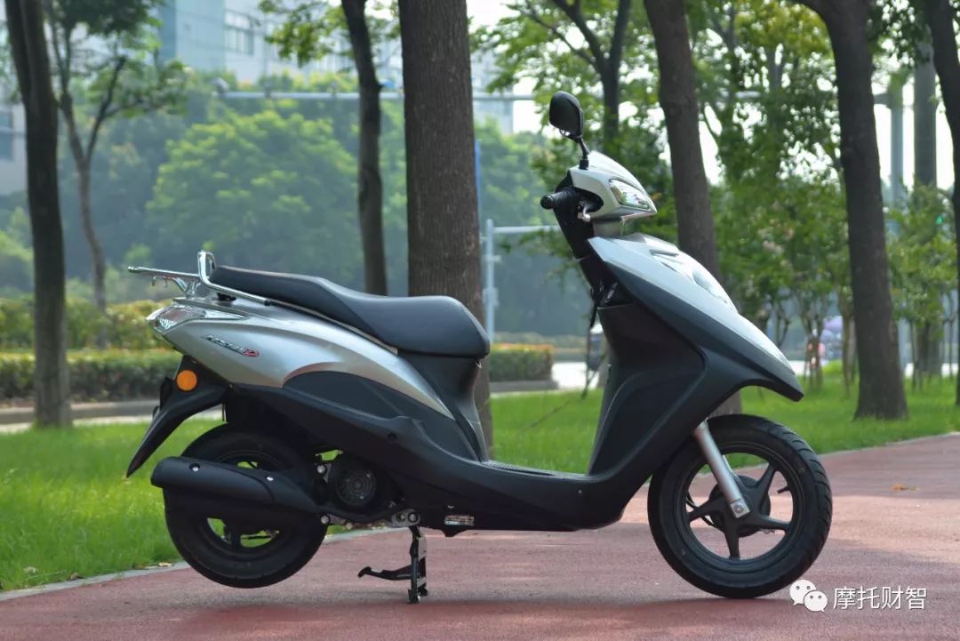 6998元，新大洲本田通勤实用的NS125D，城市代步利器