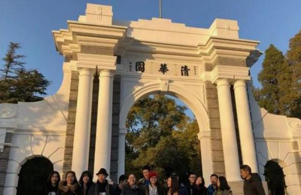 她是高考“双料状元”，集美貌和才华于一身，美女学霸是真的存在