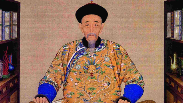 自视过高者，常以俯视之眼轻待他人